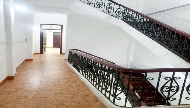 CHO THUÊ MP  GIẢI PHÓNG, HOÀNG MAI, 102M2, 4 TẦNG, 6 PHÒNG, 6 WC, 35 TR